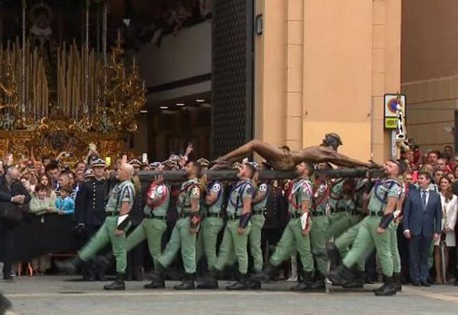 Traslado del Cristo de Mena en Málaga.