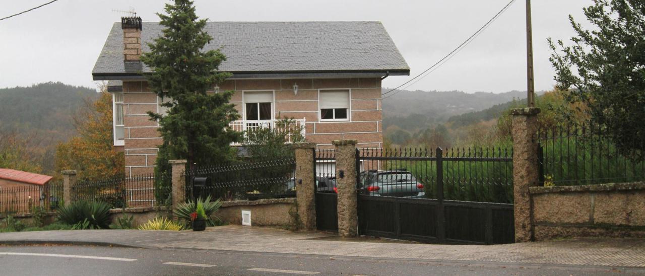 La vivienda de Armariz (Nogueira de Ramuín) en la que mujer fallecida residía junto a su marido.