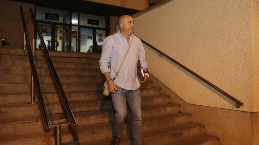 El fiscal Miguel Ángel Subirán, a su salida de Jefatura de Policía.