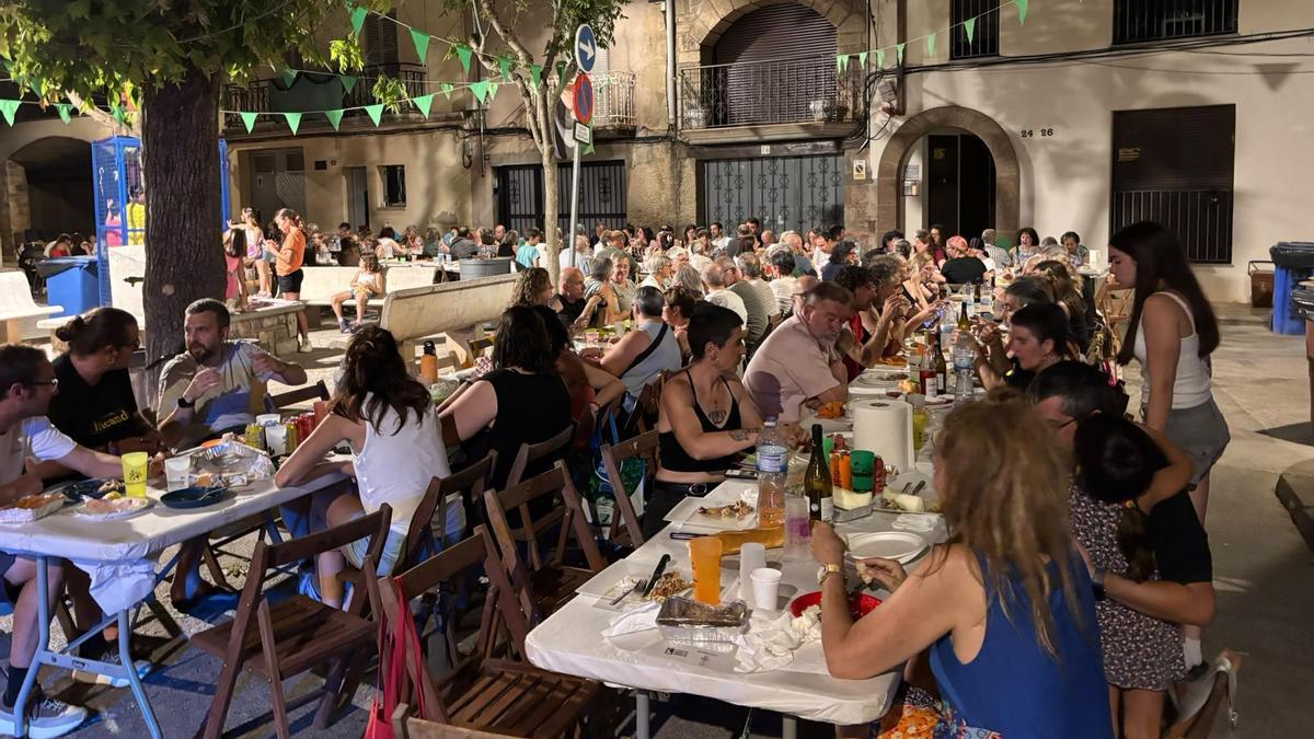 Una imatge del concorregut sopar popular
