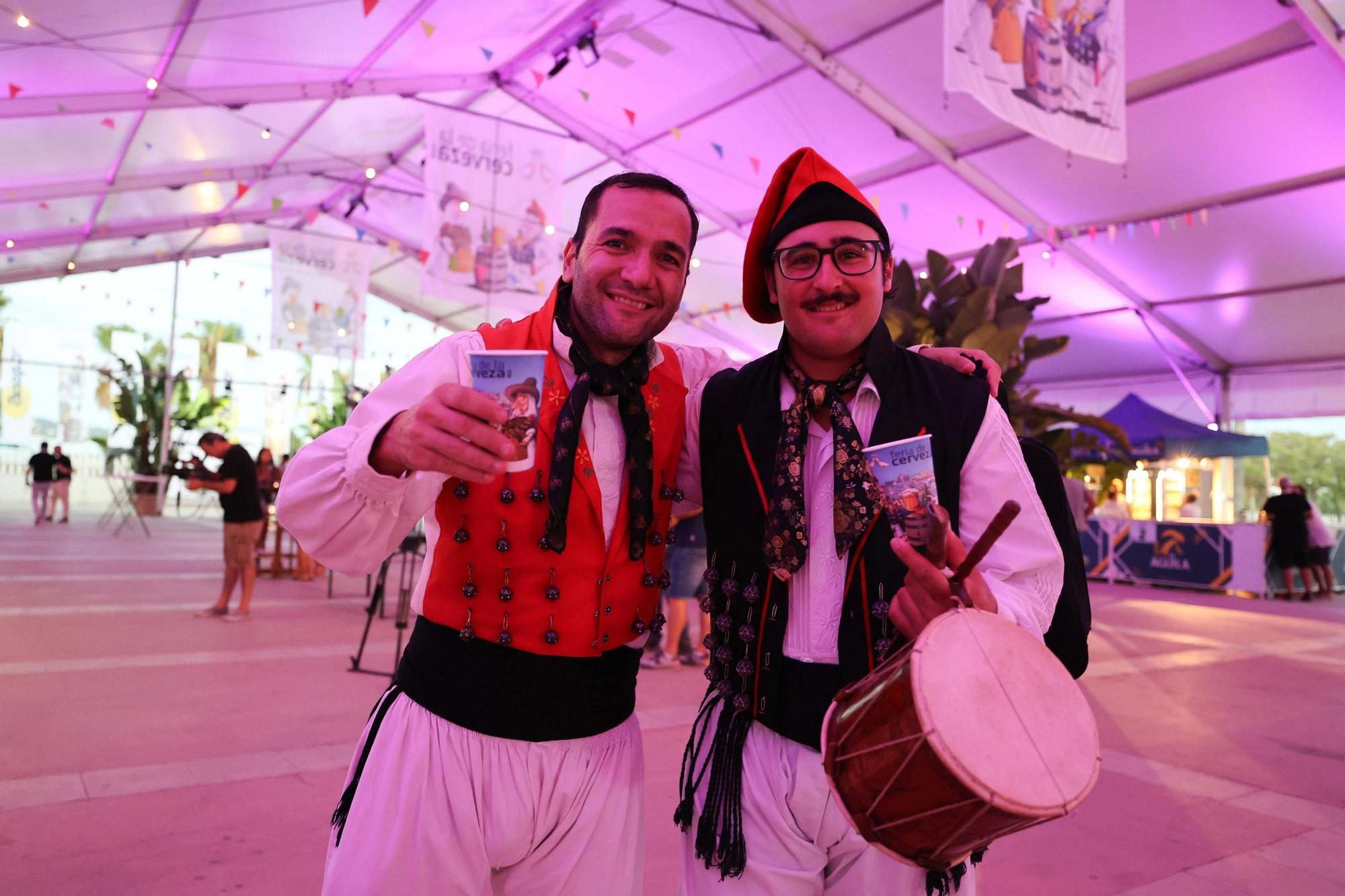 Mira todas las fotos de la Feria de la Cerveza en Ibiza