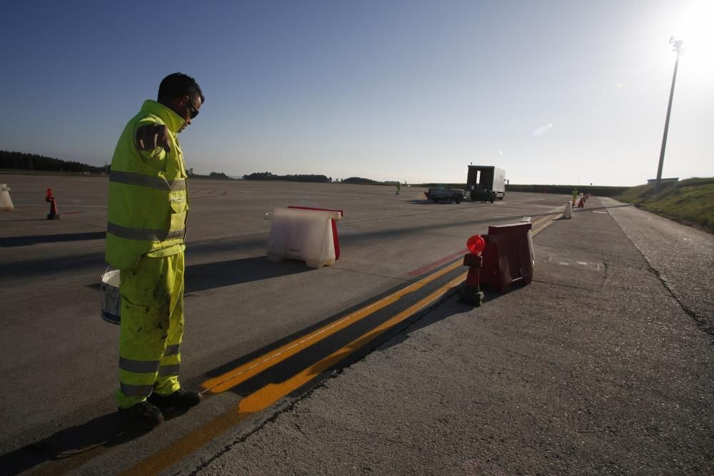 El Aeropuerto de Asturias moderniza su dispositivo antiniebla