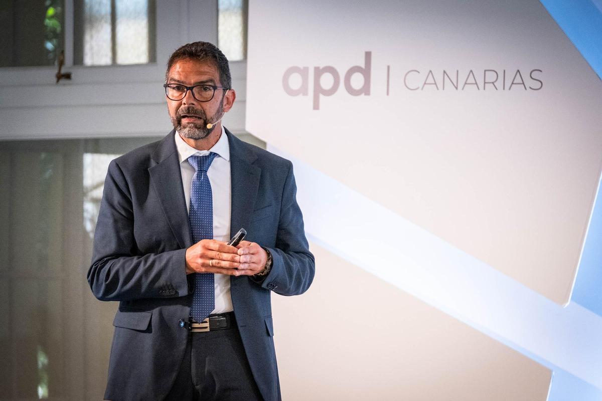 Desayuno coloquio 'De la inversión al impacto: la transformación de Tenerife'