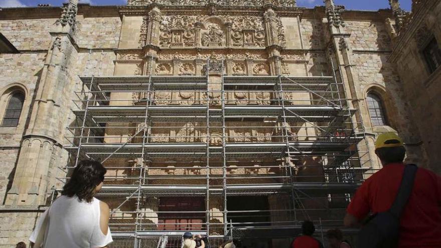 Restauración de la fachada en la Universidad de Salamanca