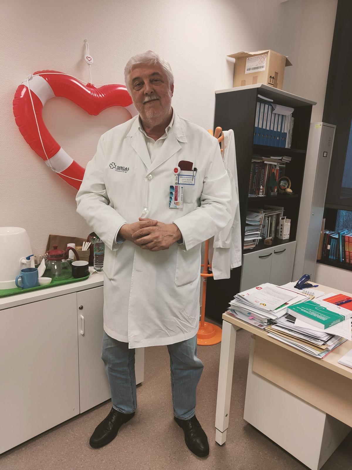 El doctor Andrés Íñiguez Romo.