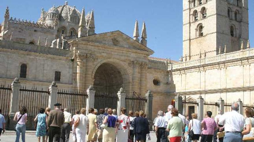La Seo zamorana acoge celebraciones litúrgicas y visitas turísticas