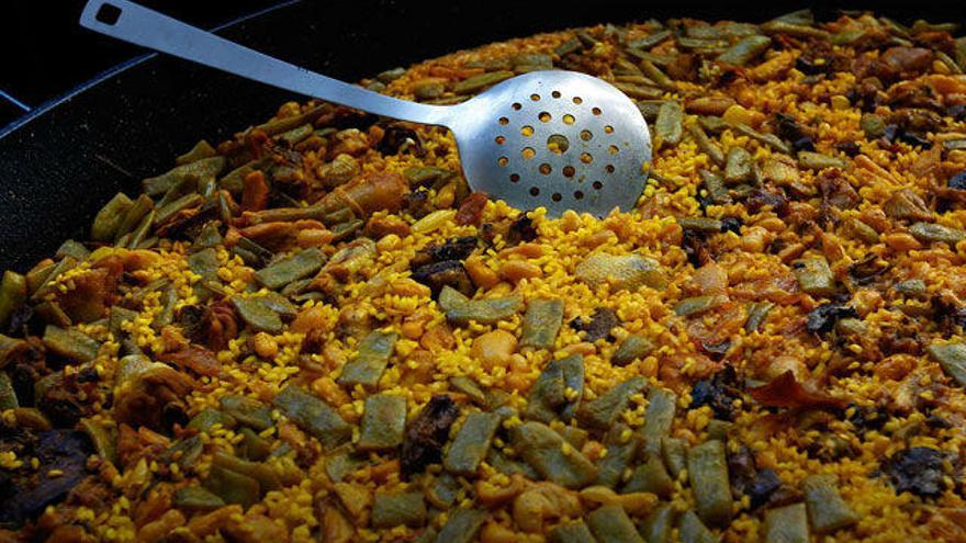 Paella valenciana, la receta de arroz más internacional