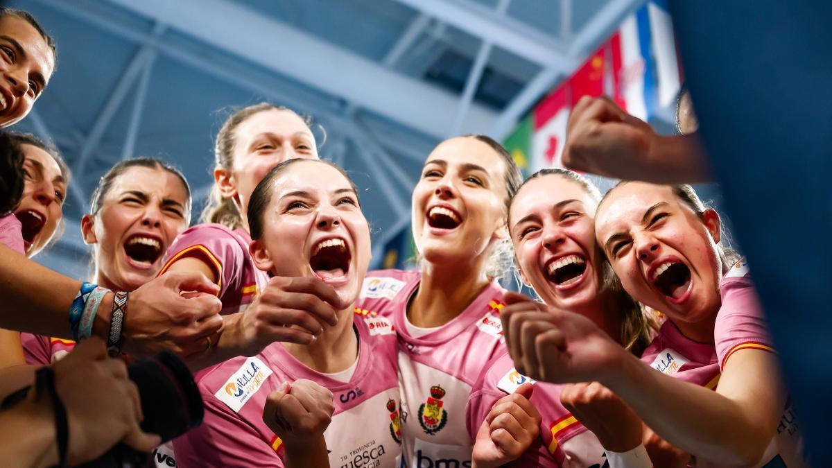 Las Guerreras juveniles se plantan en la final del Mundial y caen los Hispanos juveniles