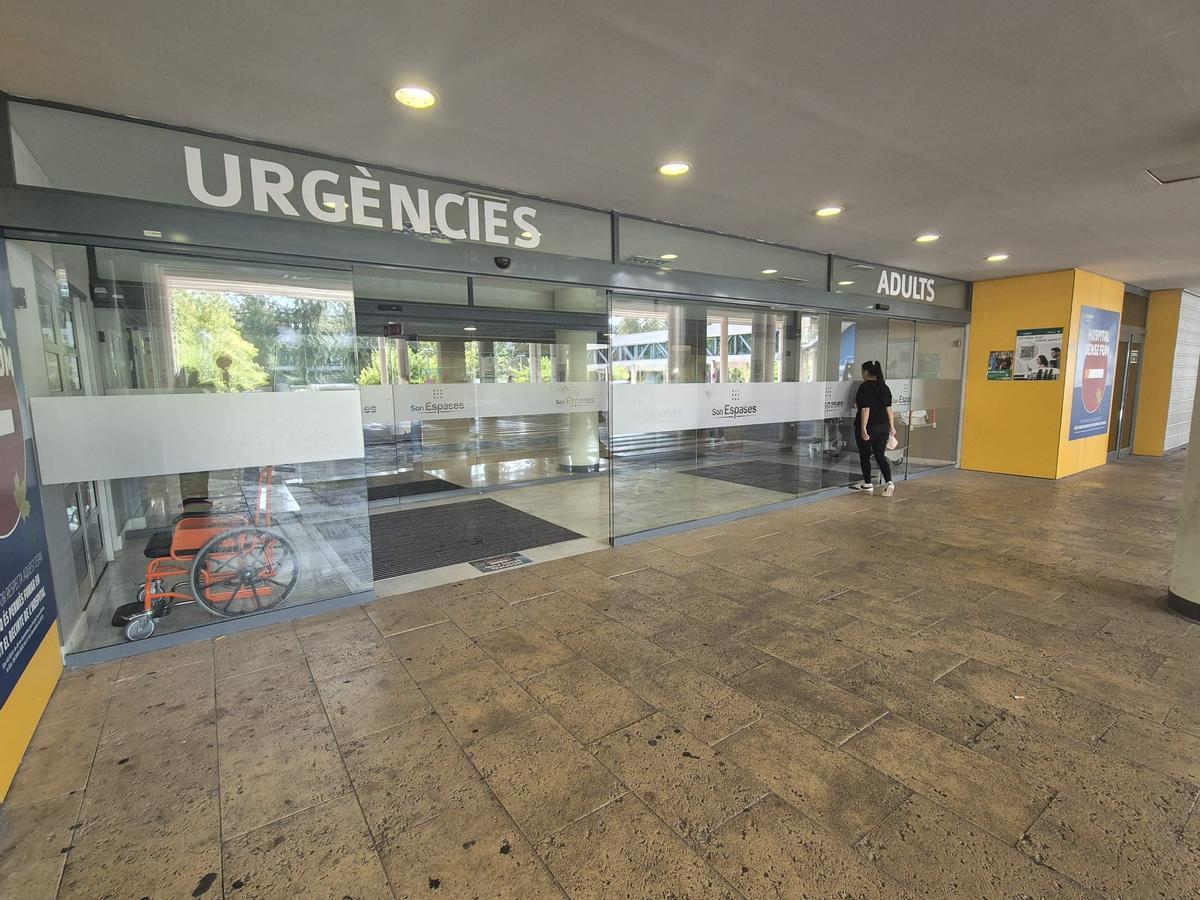 Entrada del servicio de Urgencias de Son Espases.