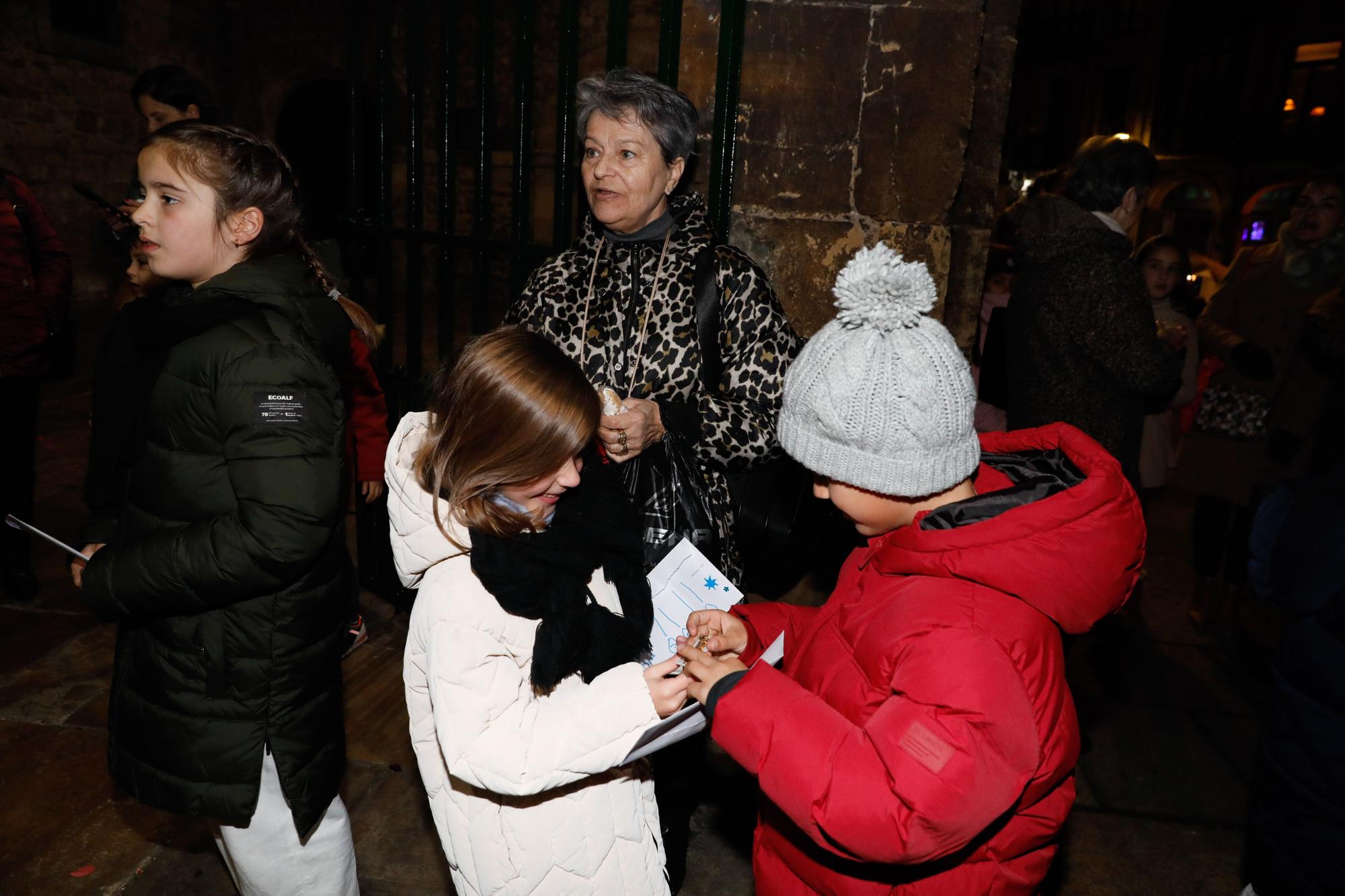 San Nicolás se encuentra con la infancia en Avilés