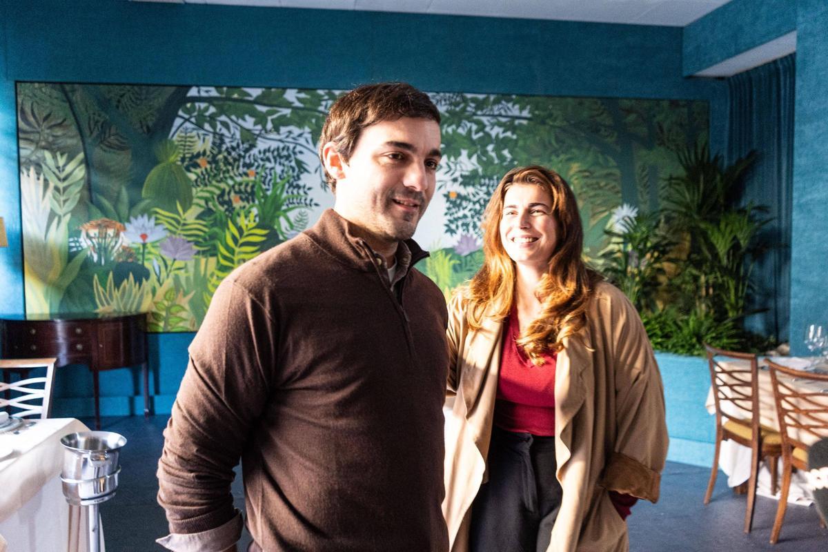 Quim Ávila fa del director, Jorge Dorado i Maitena San Juan s'interpreta a ella mateixa: la dona del director