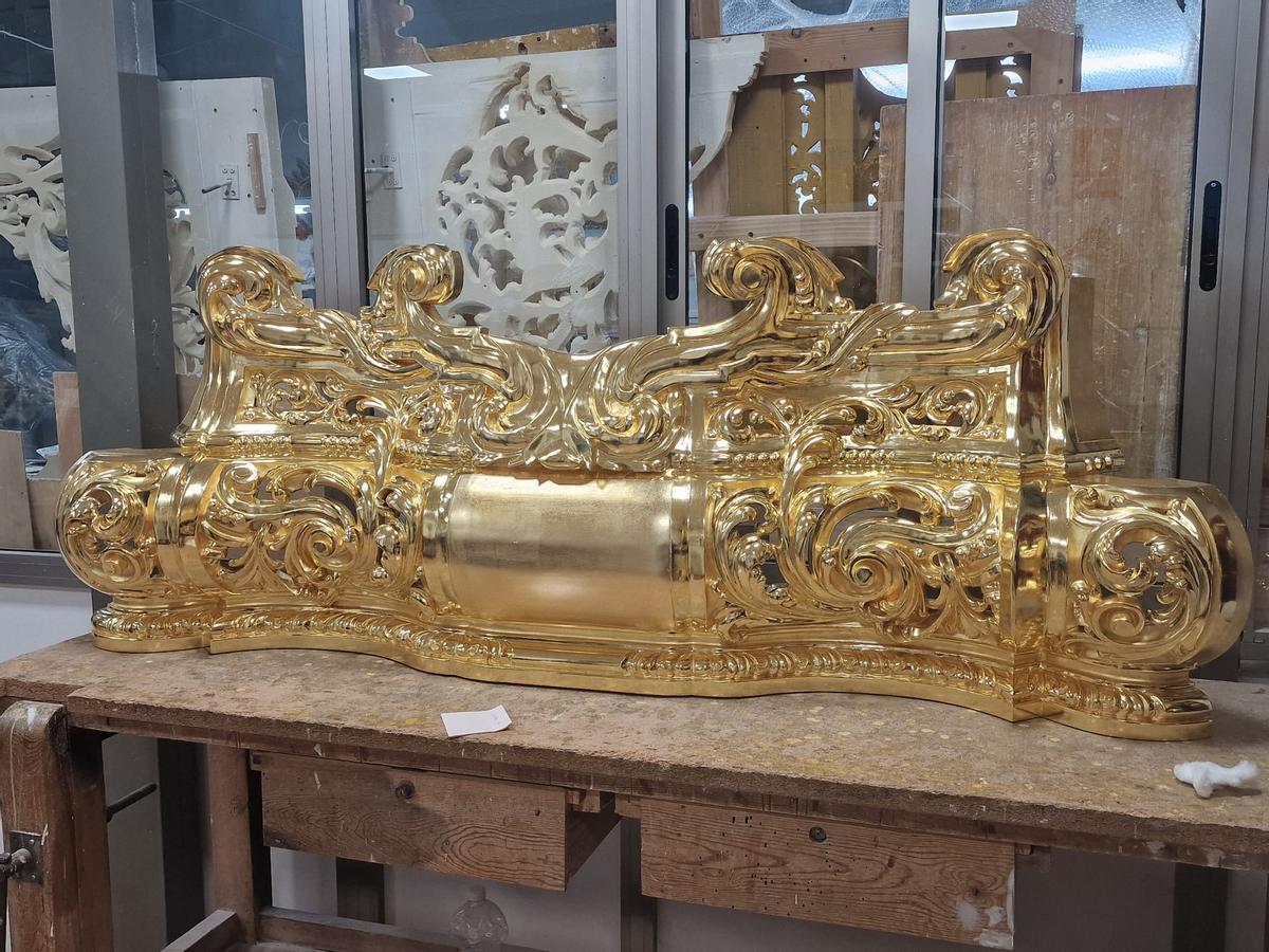 Canasto dorado del paso de Jesús Nazareno de Las Cabezas de San Juan.