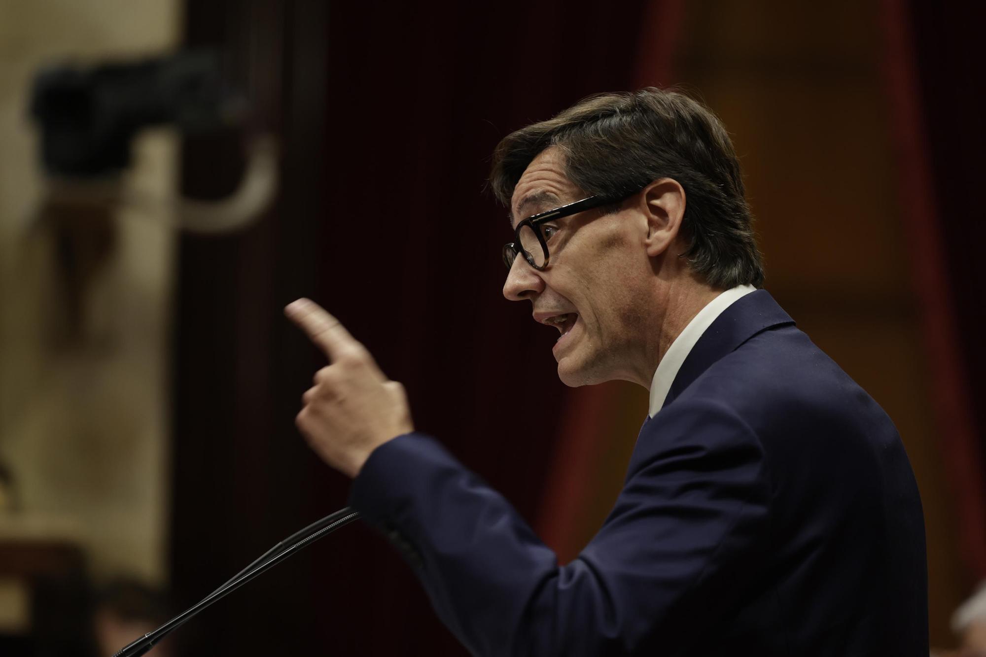 El líder del PSC, Salvador Illa, durante el debate de política general