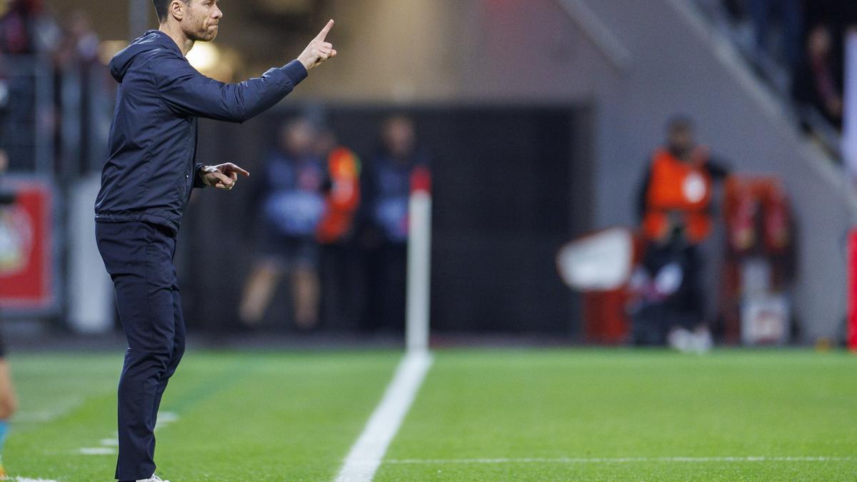 Xabi Alonso en la UEFA Europa League