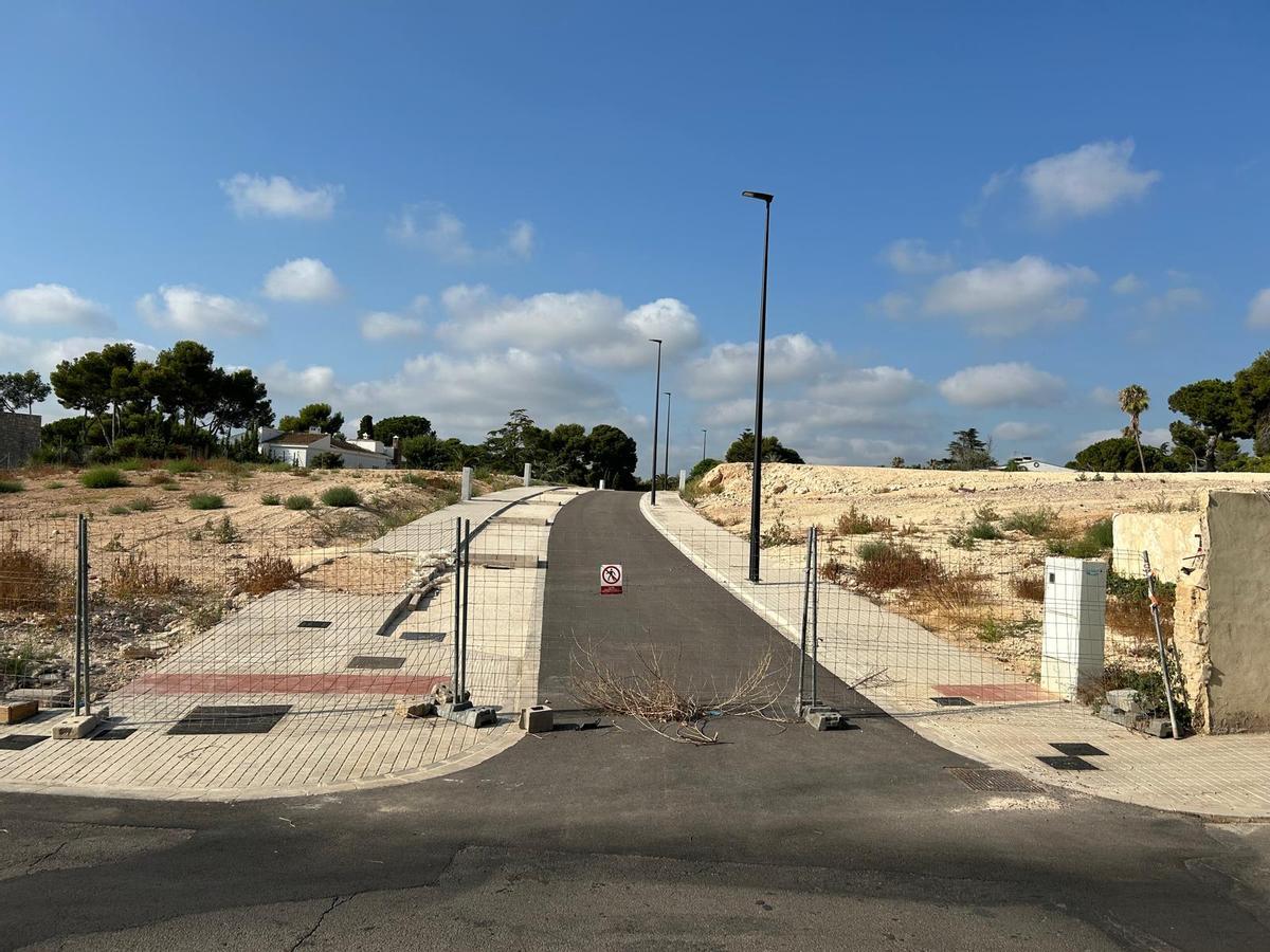 Calle abierta para acceder a Santa Catalina