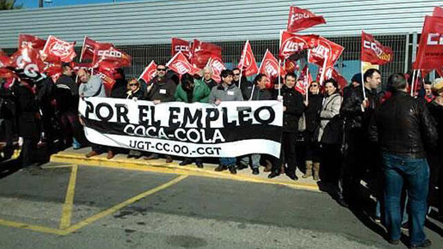 Protesta en una planta de Coca-Cola.