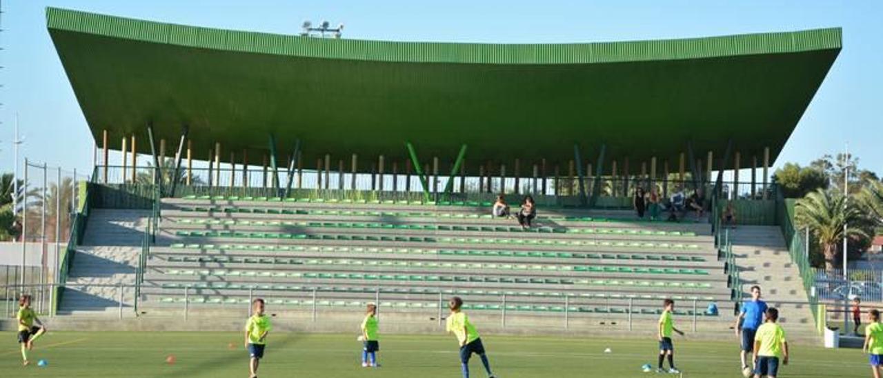 Imagen de los campos de fútbol de la Ciudad Deportiva de Torrevieja.