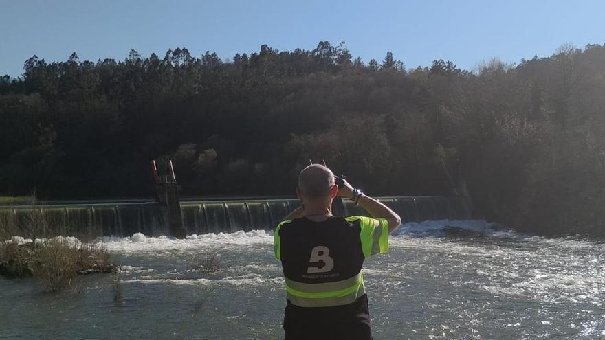Doce días de intensa búsqueda de María Teresa, la mujer que cayó al río en San Martín: drones y un helicóptero participan en el operativo