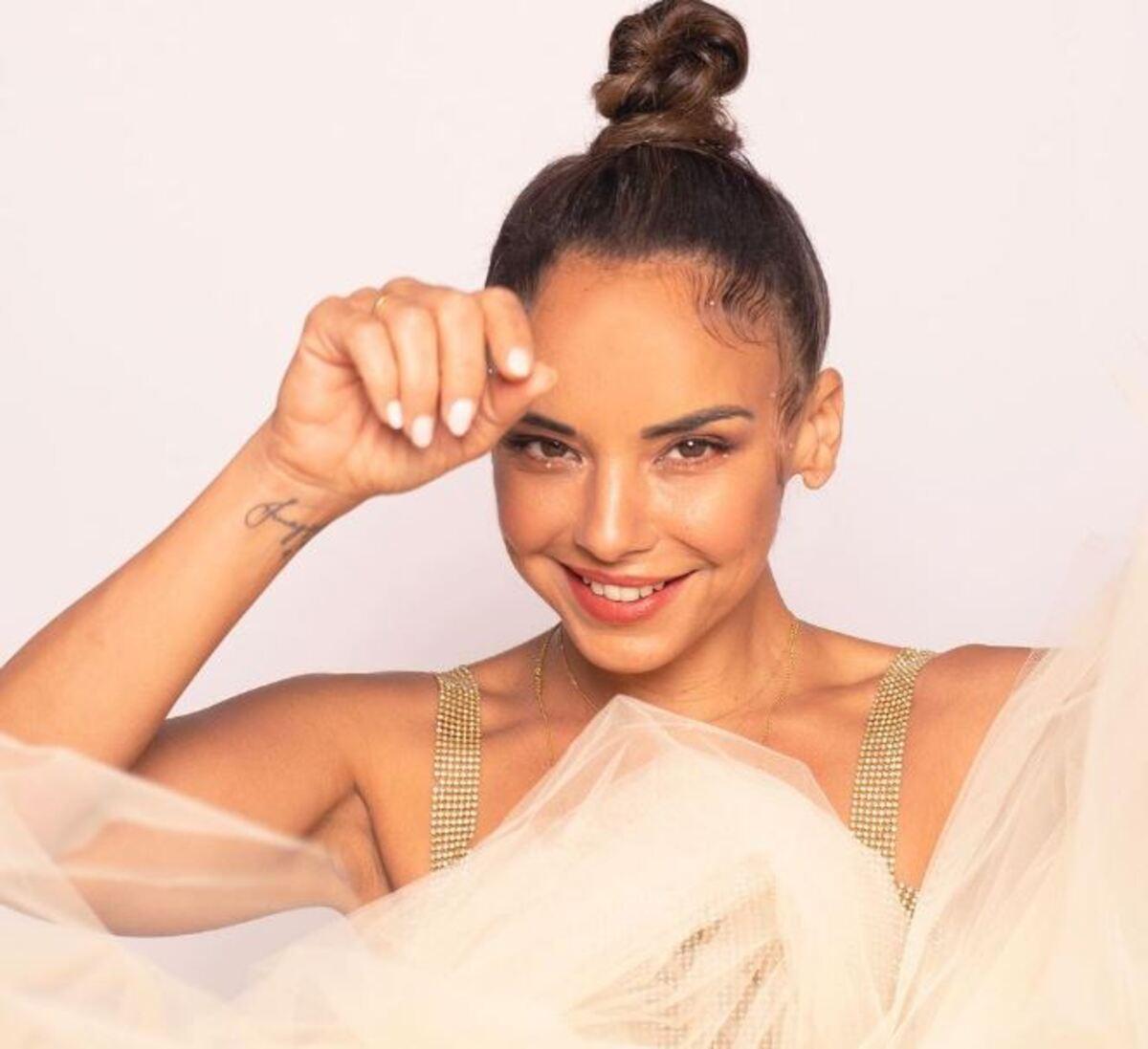 Los cambios de look de Chenoa durante sus 20 años de carrera musical