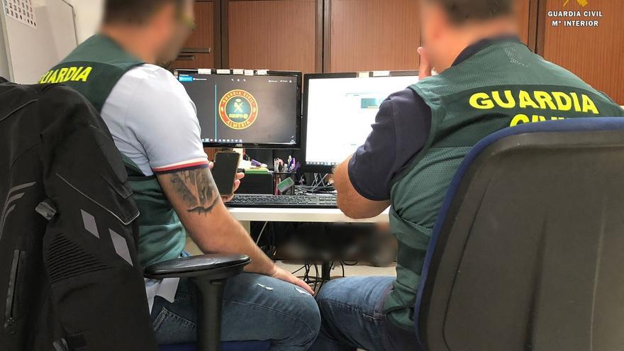 La Guardia Civil alerta en Andalucía del fraude del "falso familiar" por WhatsApp