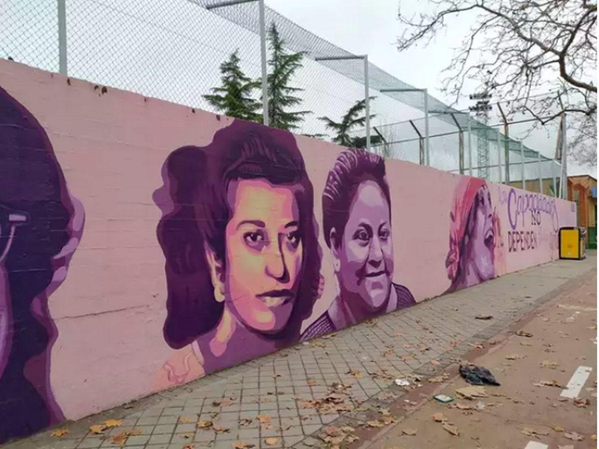 Es fa de dia vandalitzada la rèplica de Getafe del mural feminista de Ciudad Lineal