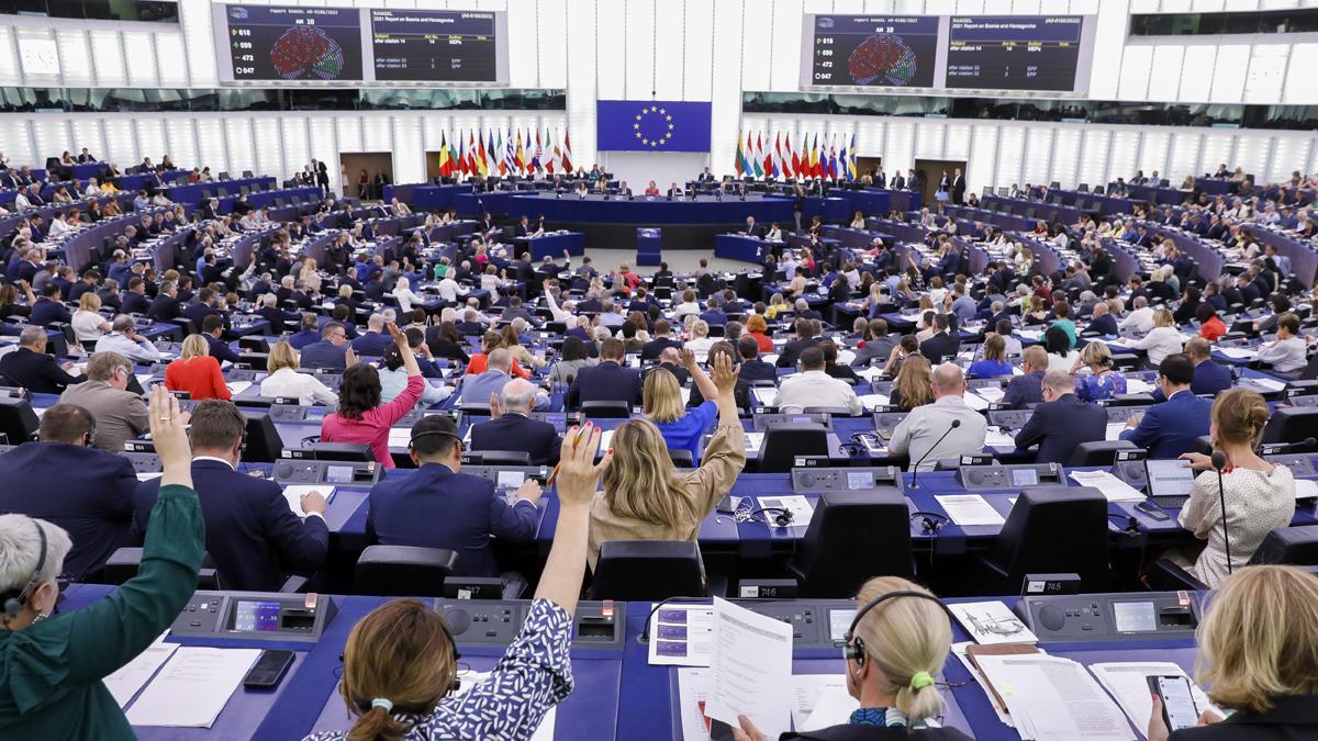 El Parlamento Europeo aprueba que la energía nuclear y el gas se consideren sostenibles