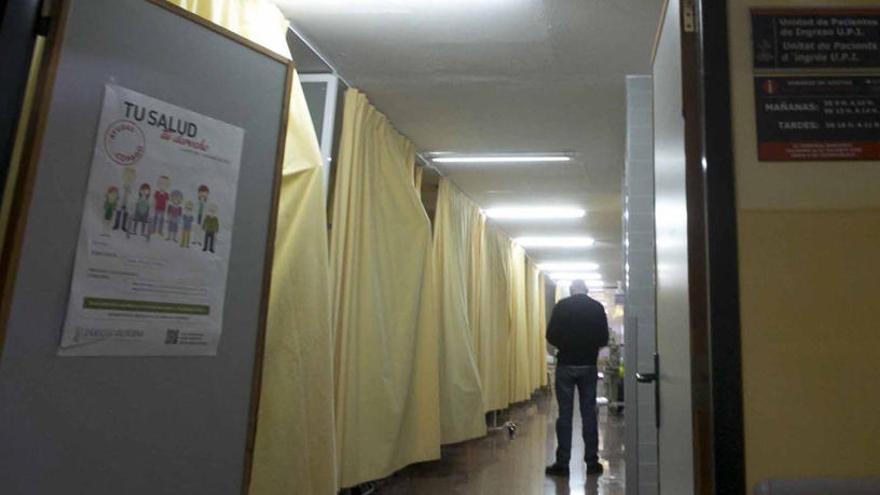 El Hospital de Sant Joan ha abierto al completo las Urgencias ante el aumento de casos.