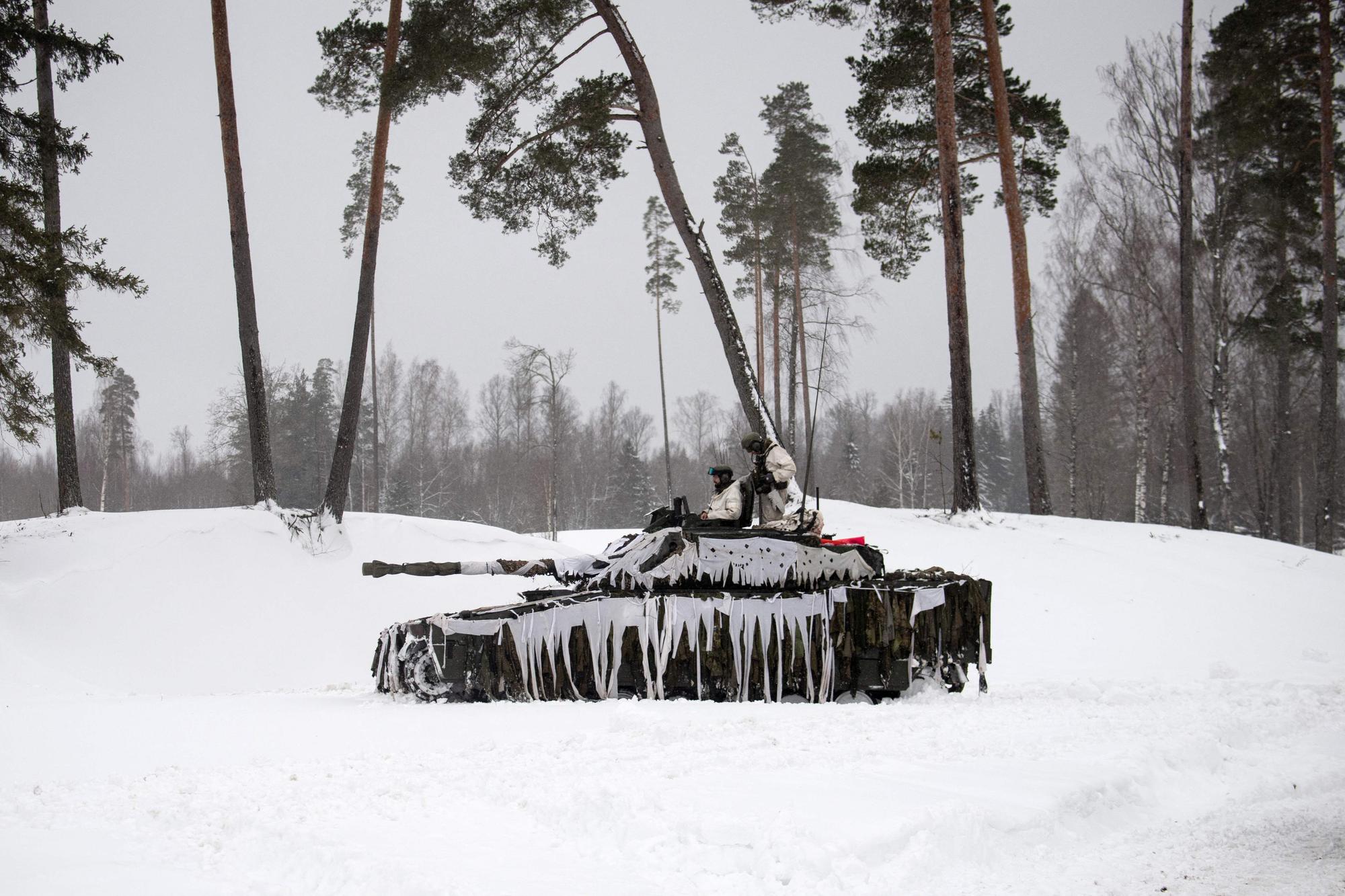 Un tanque durante un ejercicio militar de la OTAN en Estonia