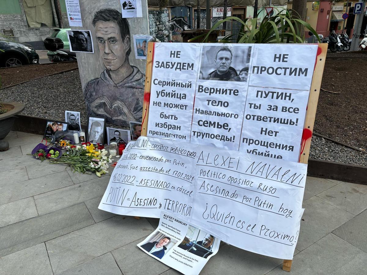 Mensajes en memoria de Alexei Navalni en Tenerife