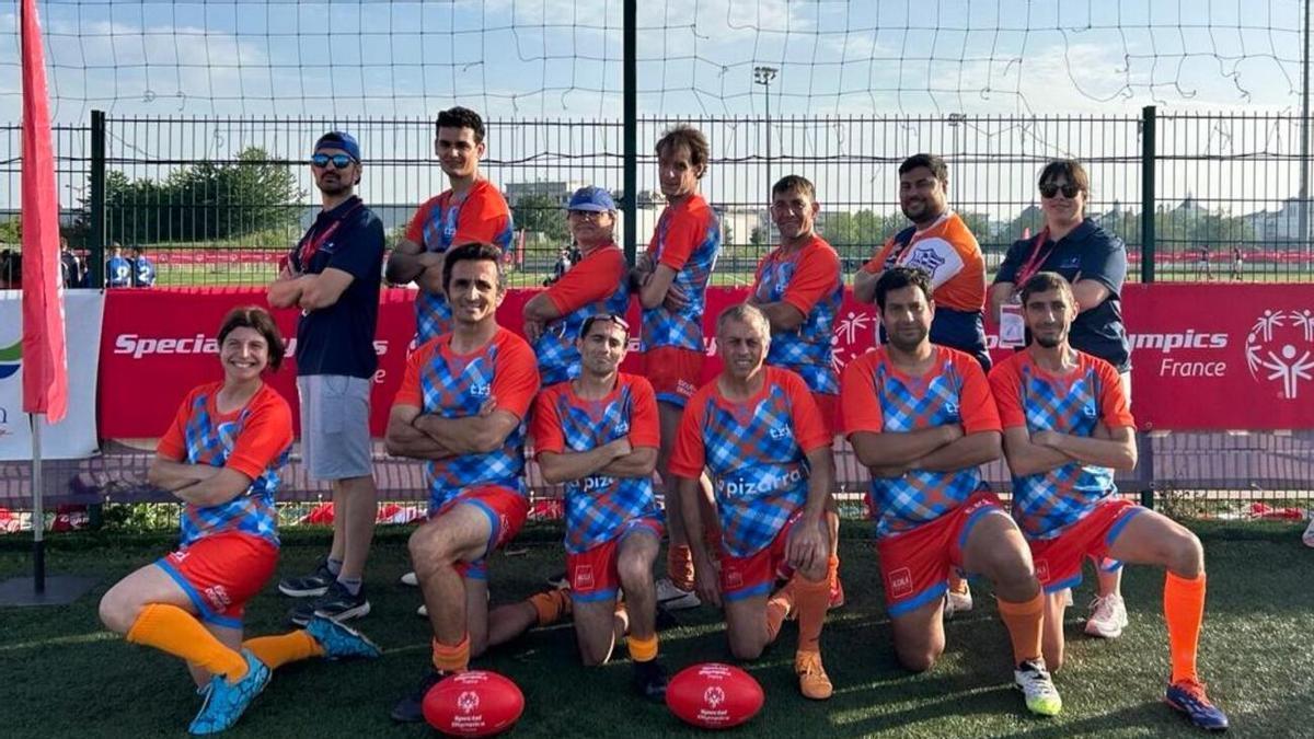 El equipo de la Fundació Espurna de Gandia en el Torneo Internacional de Rugby Inclusivo en París