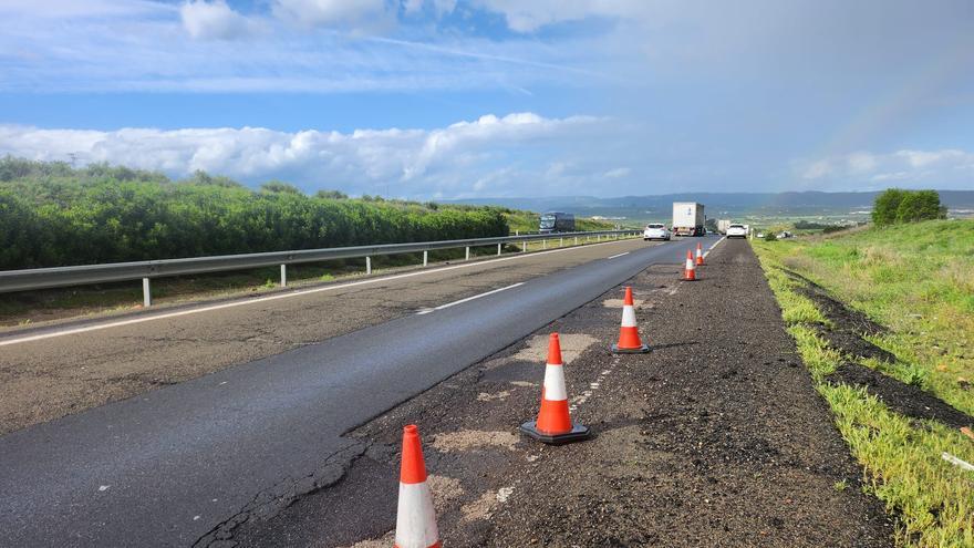 El mal estado de ciertos tramos de la A4 en Córdoba se agrava por las últimas lluvias