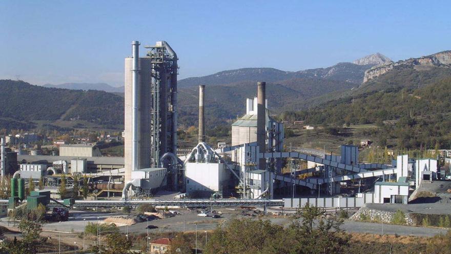 La fábrica de Cementos Tudela Veguín en La Robla (León).