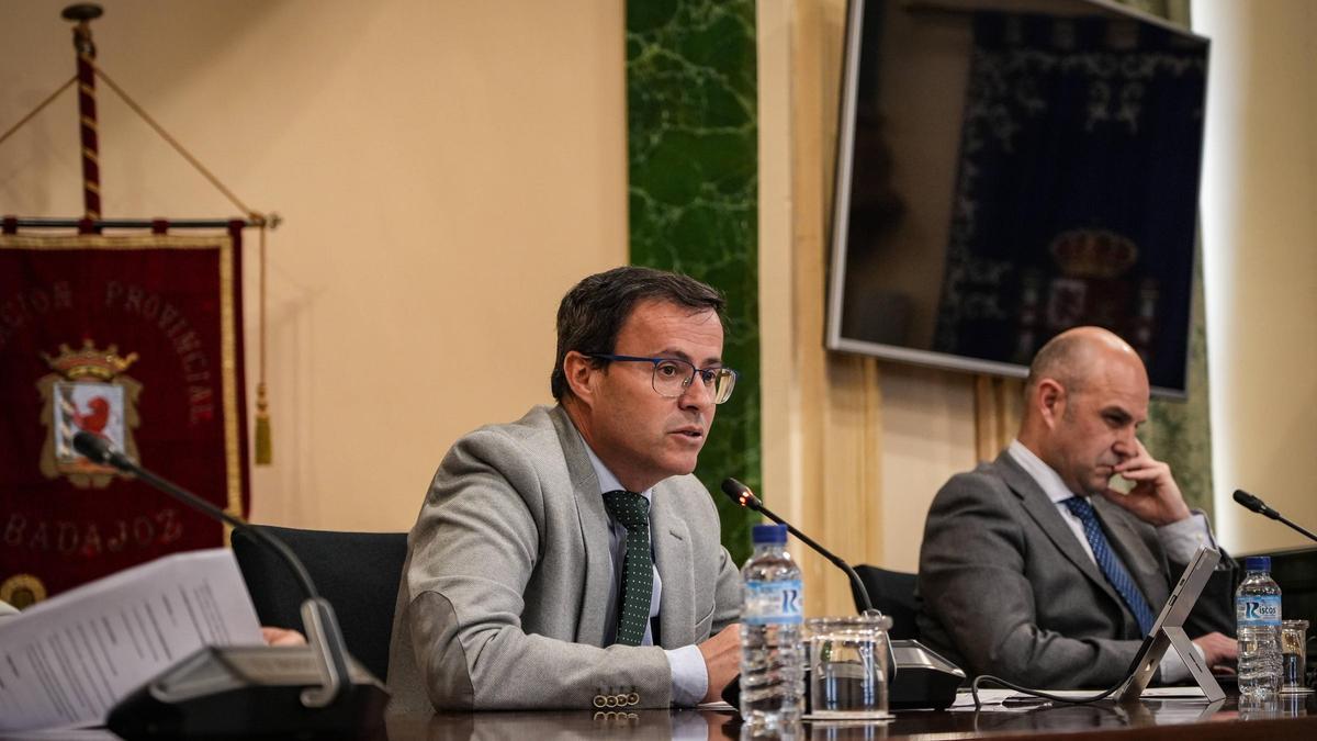 Miguel Ángel Gallardo, en un pleno de la Diputación de Badajoz, en una imagen de archivo.