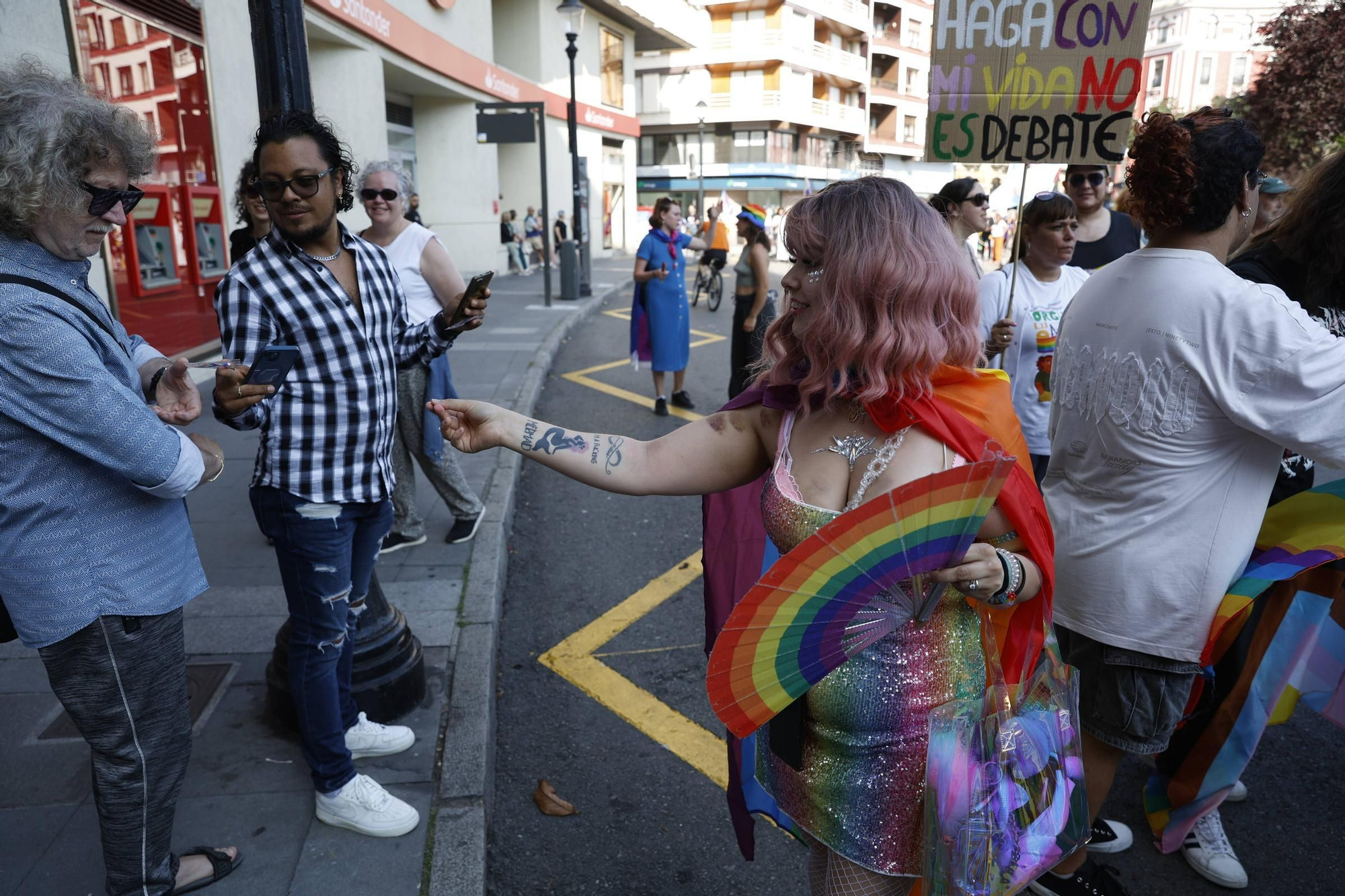 Así fue el desfile del Orgullo en Gijón (en imágenes)