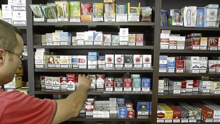 La venta de tabaco de liar en Extremadura cae en 23 toneladas al año por el contrabando