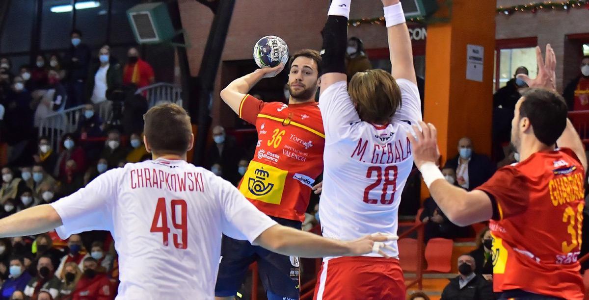 Jugada del partido ante Polonia en El Sargal