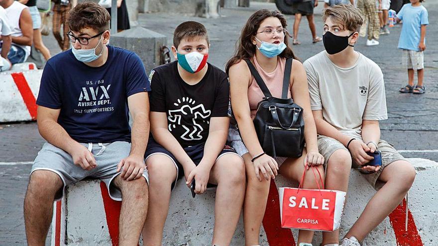 Italia, con las nuevas restricciones de mascarillas.