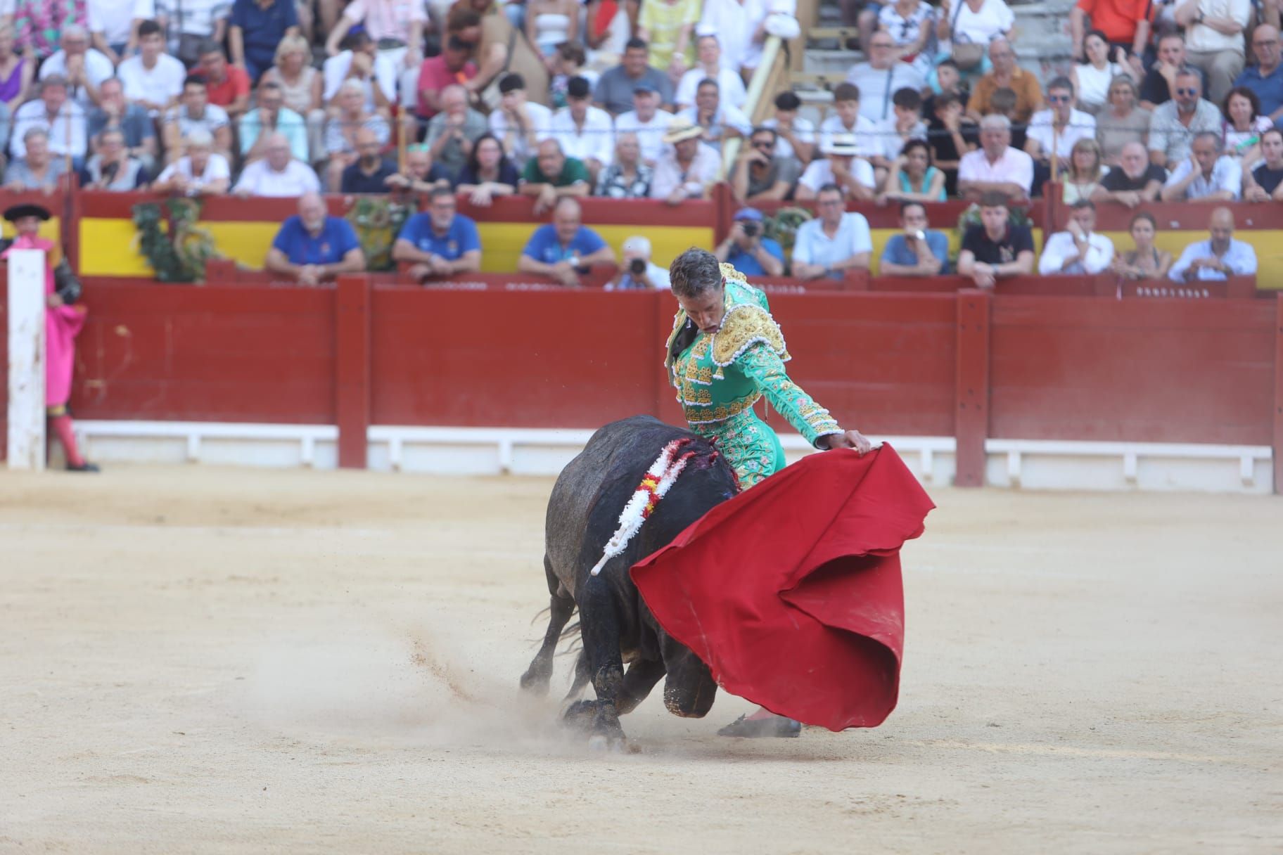 Así ha sido la tarde de Toros de Victorino Martín para Manuel Escribano, en solitario, en Alicante