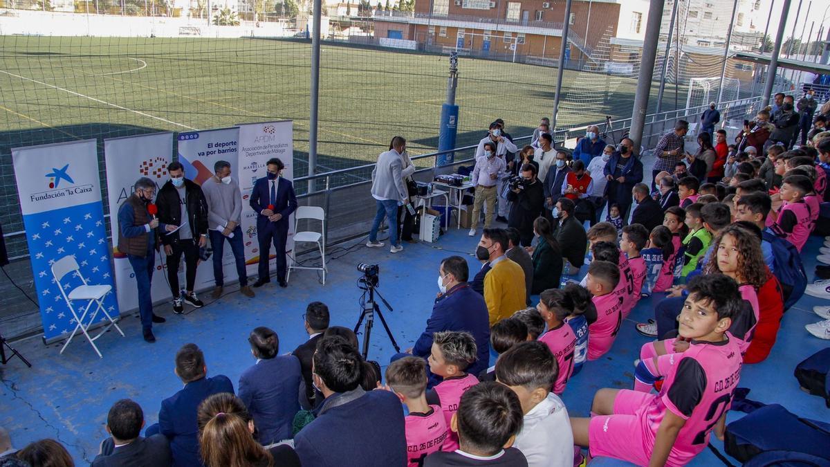 Charla de Luis Muñoz a escolares de La Palma-Palmilla