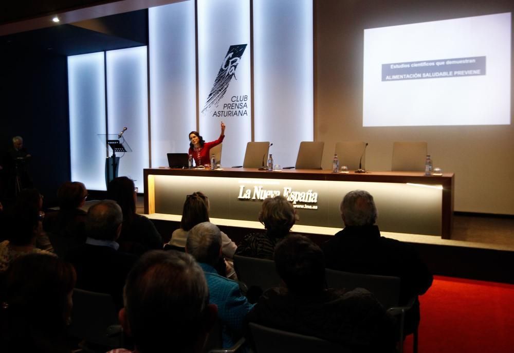 La oncóloga Paula Jiménez participa en la segunda jornada de la II Semana de la Ciencia