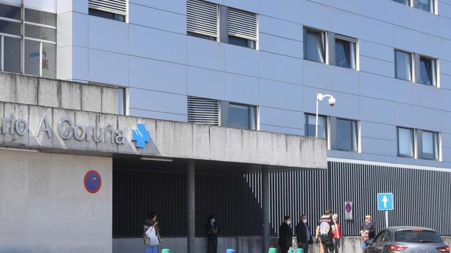 Uno de los accesos al Hospital Universitario de A Coruña (Chuac).