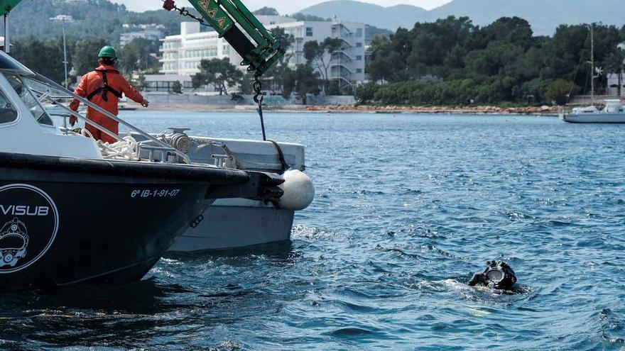 Sant Josep inicia la retirada de 156 muertos del fondo de la bahía