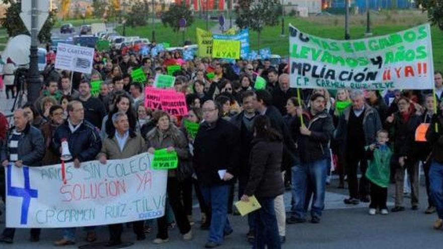 La manifestación, ayer, a la salida del colegio. | nacho orejas