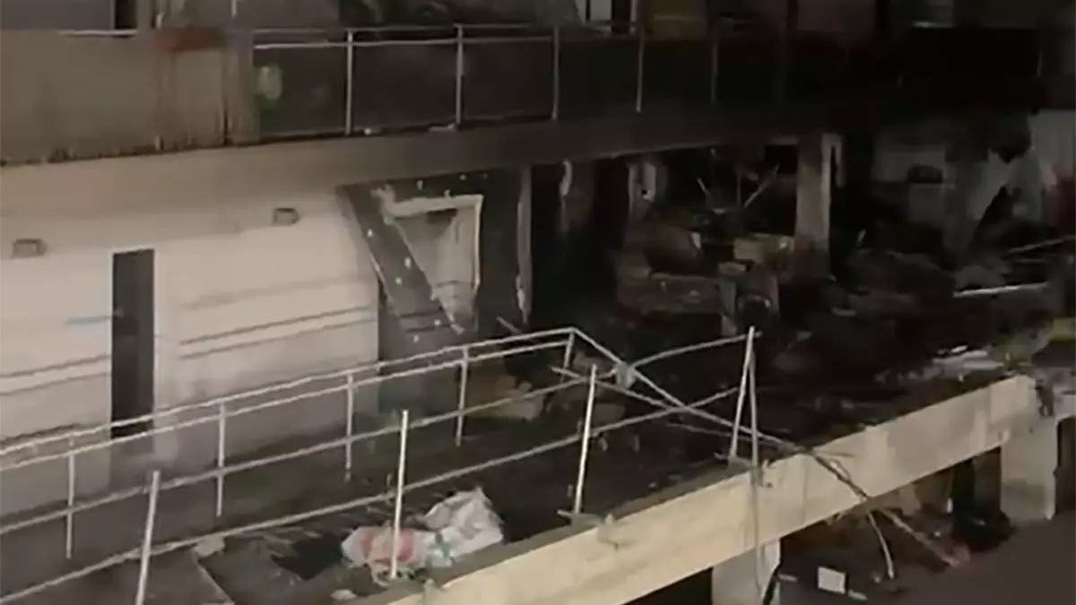 Trasladados al Hospital La Fe de Valencia dos de los heridos en la explosión de un piso en Ibiza