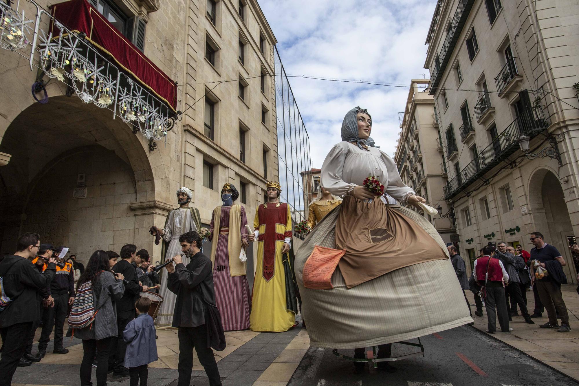 Alicante ha celebrado la festividad de su patrón, San Nicolás, con una misa en la Concatedral de San Nicolás y una procesión