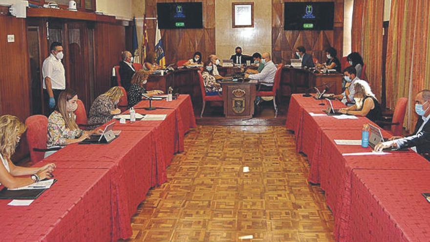 Pleno en el Cabildo de La Palma.