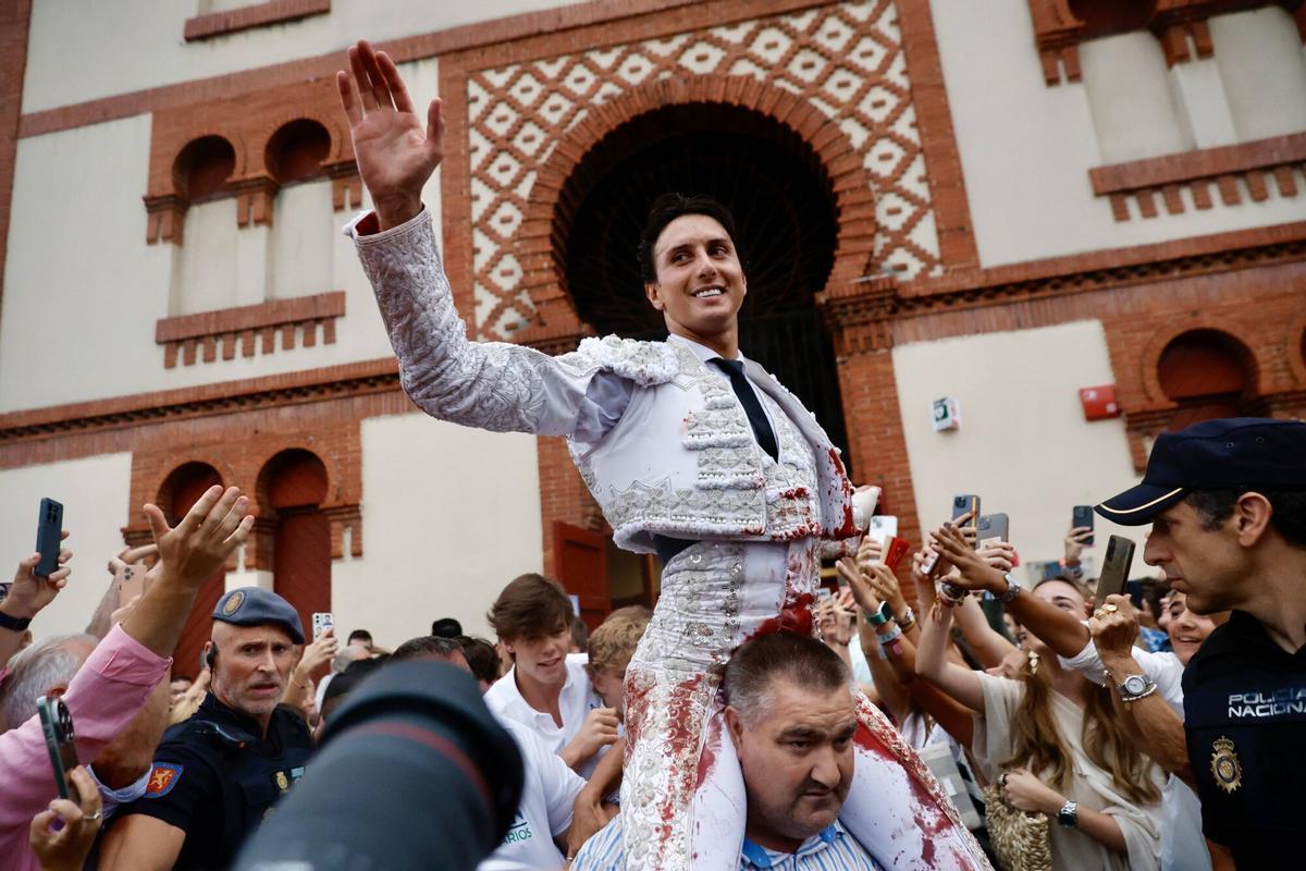 El triunfo de Roca Rey en la feria taurina de Gijón, en imágenes
