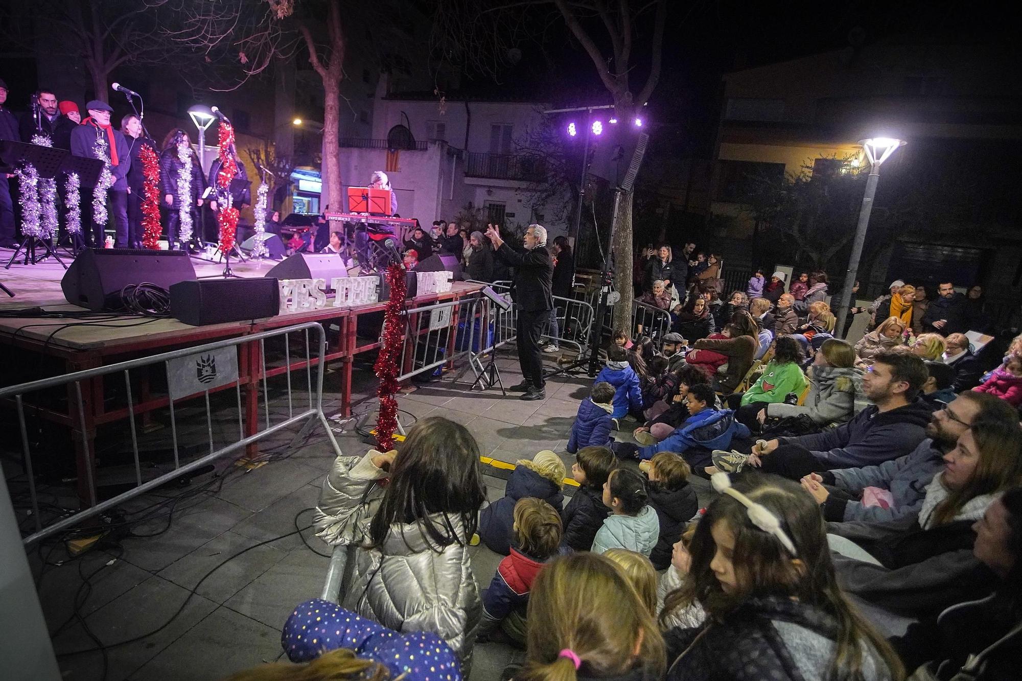 Les millors imatges de l'encesa de llums de Nadal a Salt