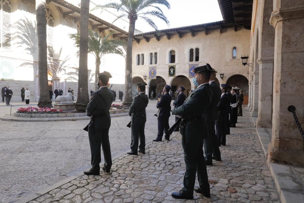 El comandante general de Balears destaca el apoyo del Ejército al "transporte, custodia y distribución de las vacunas"