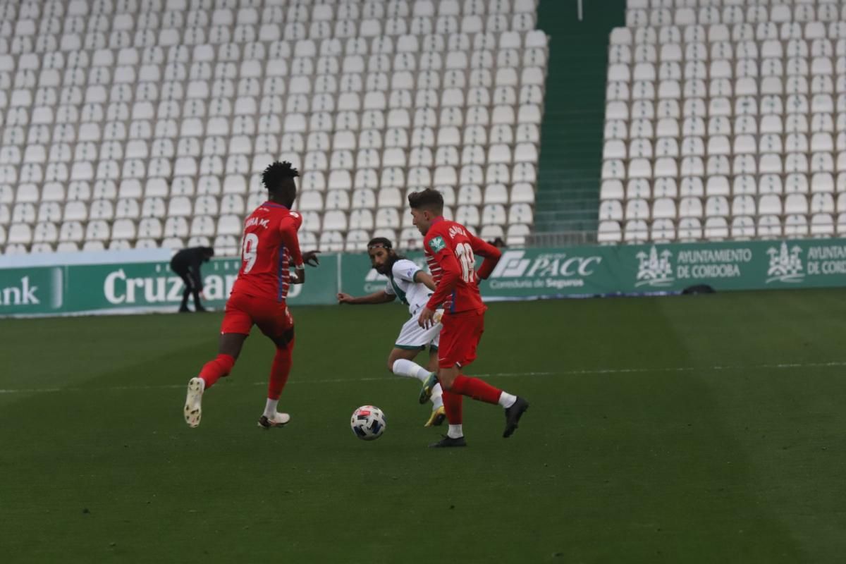 Las imágenes del partido Córdoba CF-Recreativo Granada